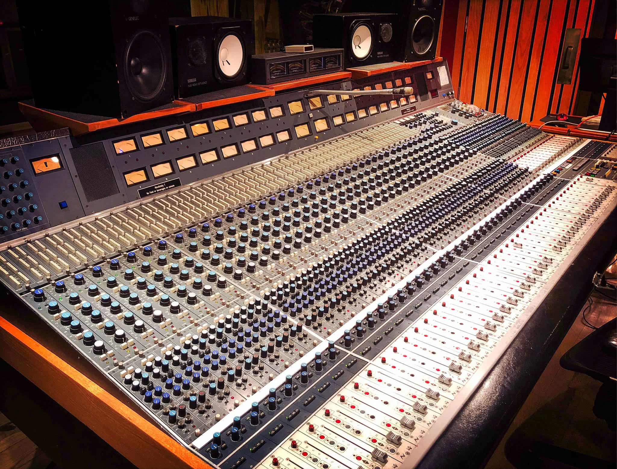 Console 2